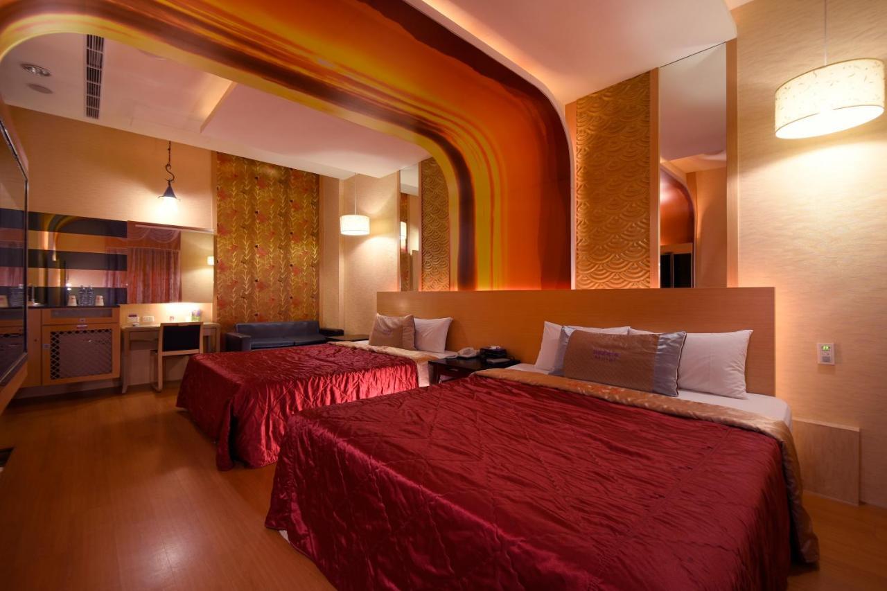Sun Garden Motel Kaohsiung Eksteriør bilde